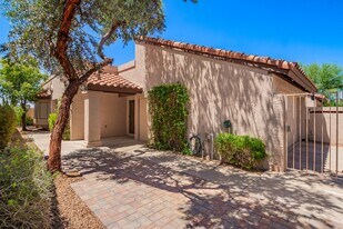 10965 E Hope Dr in Scottsdale, AZ - Building Photo