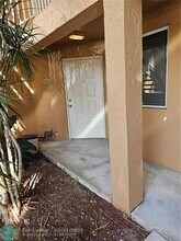 786 NW 92nd Ave in Plantation, FL - Building Photo - Building Photo