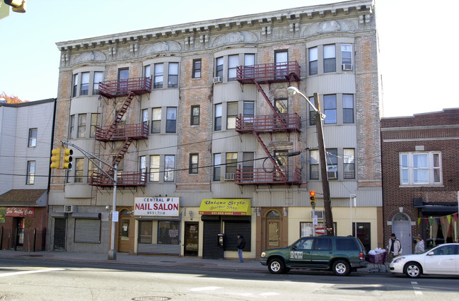 516-520 Central Ave in Jersey City, NJ - Building Photo - Building Photo