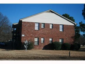 Melinda Apartments in Memphis, TN - Foto de edificio - Building Photo