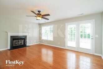 2648 Wynbrook Dr in Winston-Salem, NC - Foto de edificio - Building Photo