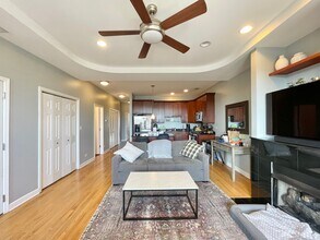 2734 N Wolcott Ave in Chicago, IL - Building Photo - Building Photo