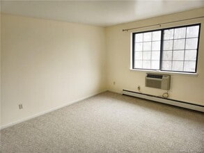 50 Aiken St in Norwalk, CT - Building Photo - Building Photo