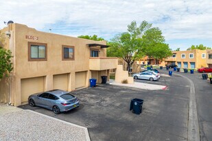 Arroyo Del Sol Condominiums in Albuquerque, NM - Building Photo