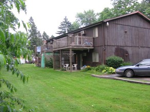 118-122 W Main St in Newton Falls, OH - Building Photo - Building Photo