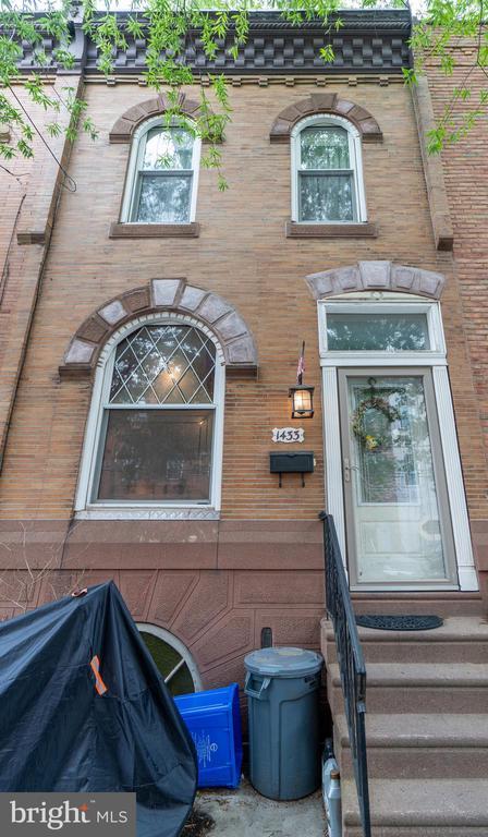 property at 1433 W Ritner St