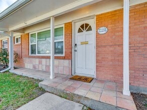 3136 Colchester Dr in Farmers Branch, TX - Building Photo - Building Photo