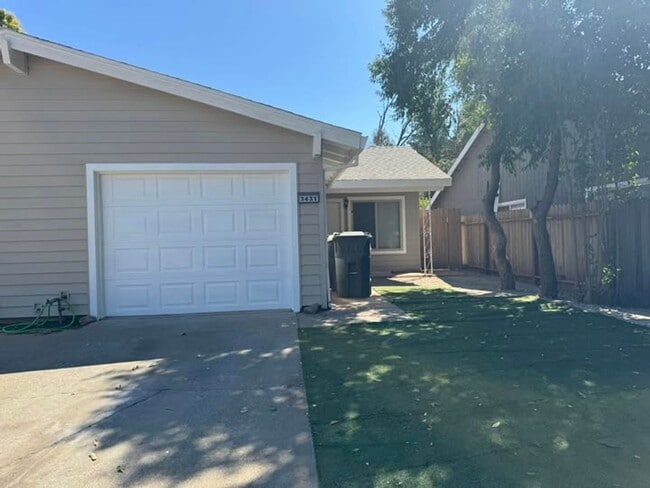 property at 3429-3431 Viking Dr