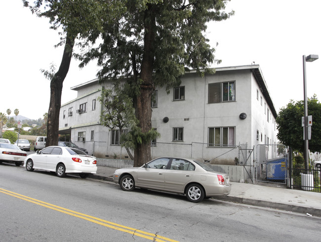 1720 N Bronson Ave in Los Angeles, CA - Building Photo - Building Photo