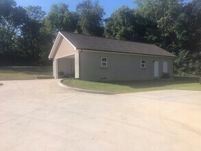 818 Loop Rd in Knoxville, TN - Building Photo - Building Photo