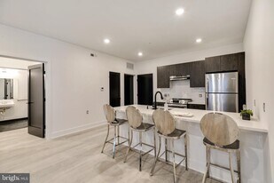 3045 Richmond St in Philadelphia, PA - Building Photo