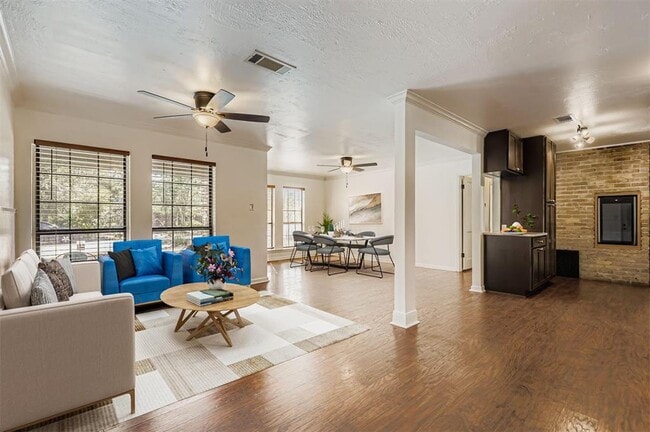 property at 5702 Fairlane Dr