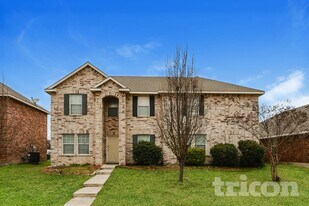 712 Locustberry Dr in Red Oak, TX - Building Photo
