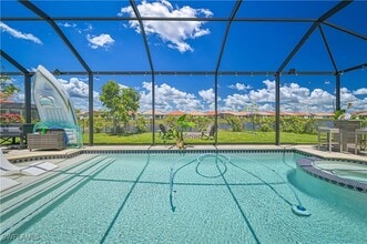 2833 Royal Gardens Ave in Ft. Myers, FL - Building Photo - Building Photo