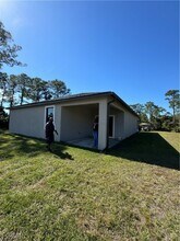 8014 Sunrise Cir in La Belle, FL - Building Photo - Building Photo