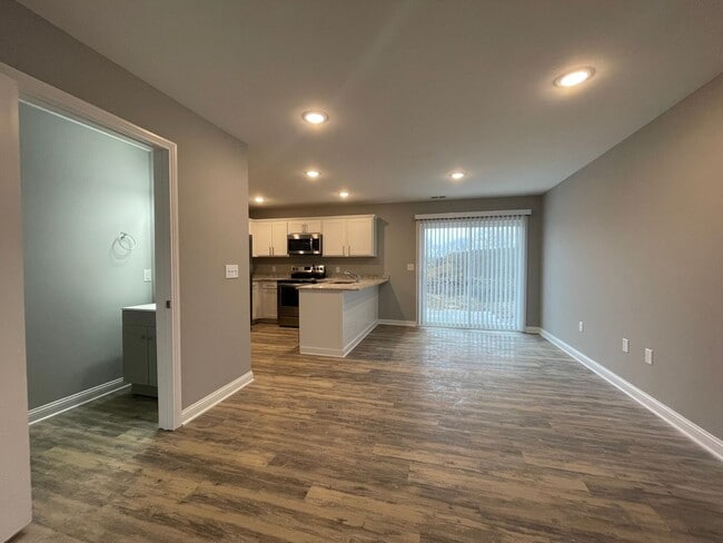 113-115 Tucker Ln in Winchester, KY - Building Photo - Building Photo