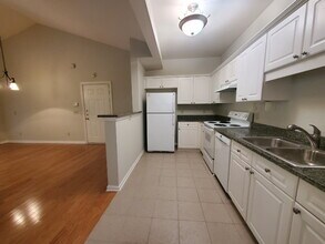 6820 Hwy 70 S-Unit -117 in Nashville, TN - Building Photo - Building Photo