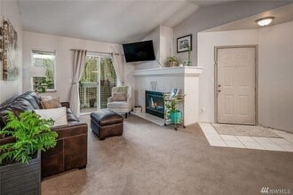 15300 112th Ave NE in Bothell, WA - Foto de edificio - Building Photo