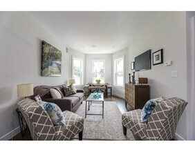 47 Clement Ave-Unit -3 in Boston, MA - Building Photo - Building Photo