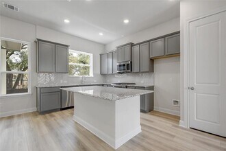 126 Reveille Dr in Kyle, TX - Building Photo - Building Photo