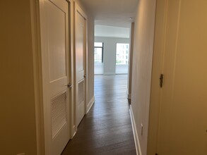 4960 Fairmont Ave, Unit 603 in Bethesda, MD - Building Photo - Building Photo