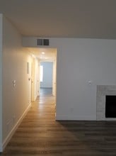 Cynthia Gardens in West Hollywood, CA - Building Photo - Building Photo