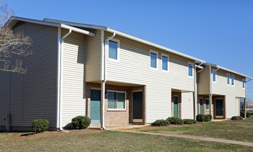 Normandale Apartments in Montgomery, AL - Foto de edificio - Building Photo