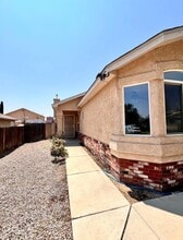 10408 Paso Fino Pl SW in Albuquerque, NM - Building Photo - Building Photo
