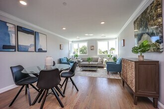 1400 Centre St in Boston, MA - Building Photo - Building Photo