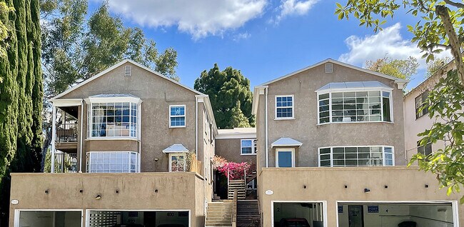 400 Landfair Ave, Unit 4