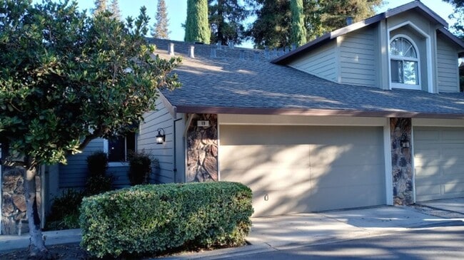 property at 19 Deer Run Cir