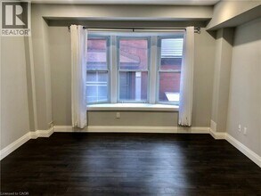 8 Wellington St S in Kitchener, ON - Building Photo - Building Photo