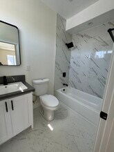 5871 Towne Ave in Los Angeles, CA - Building Photo - Building Photo