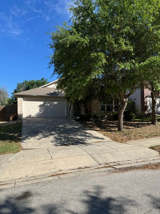 3441 Whisper Bluff in Schertz, TX - Building Photo