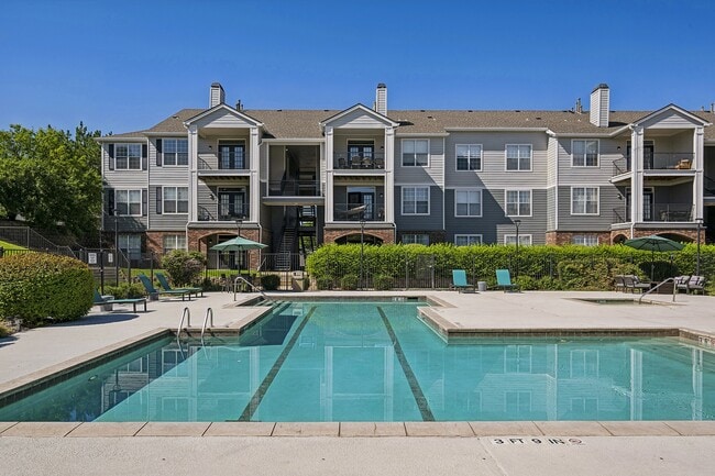 Emmersyn at Lone Tree in Lone Tree, CO - Building Photo - Building Photo