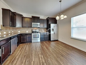 5215 Smoky Ridge Ln in Winston-Salem, NC - Foto de edificio - Building Photo