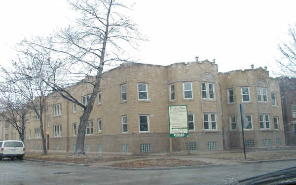 5700-04 N Campbell Ave in Chicago, IL - Foto de edificio