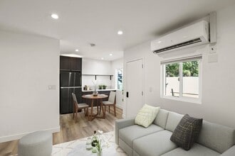 2561 W Ave 30, Unit 5 in Los Angeles, CA - Foto de edificio - Building Photo