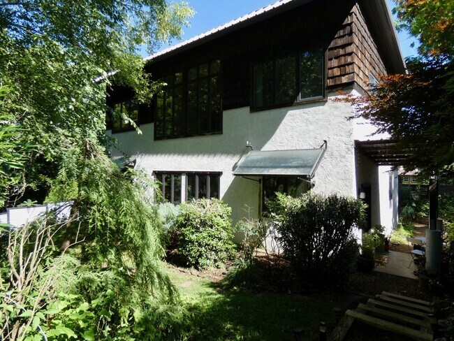 property at 74 Boyd Ave