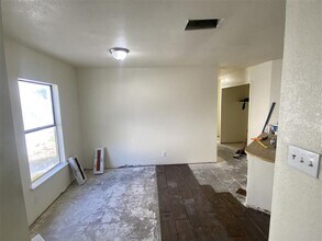 9647 Bratton Dr in San Antonio, TX - Building Photo - Building Photo