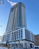 1 Fairview Rd E in Mississauga, ON - Building Photo