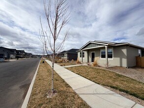 440 NE Union Loop in Prineville, OR - Building Photo - Building Photo