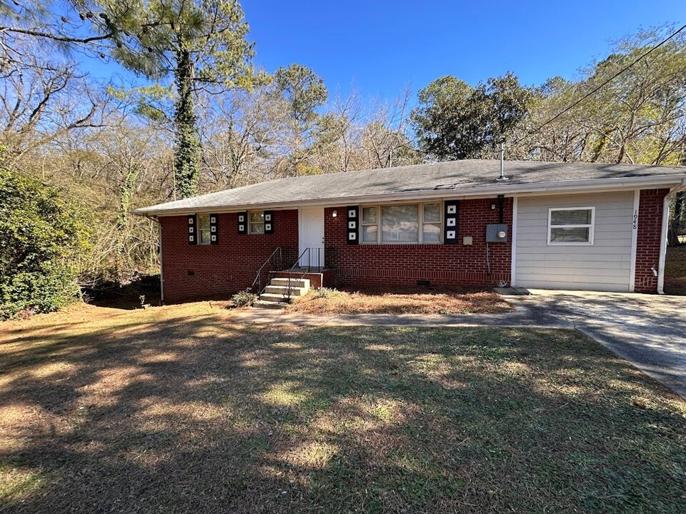 1948 Creekside Ct in Decatur, GA - Building Photo