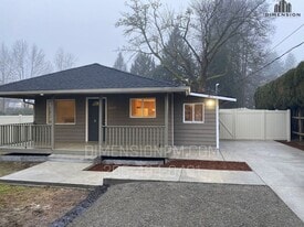 1519 Maple Ln in Kent, WA - Building Photo