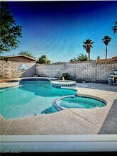 5521 Seattle Slew Dr in Las Vegas, NV - Building Photo - Building Photo