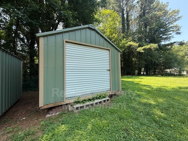 727 Locust Ln in Raleigh, NC - Building Photo - Building Photo