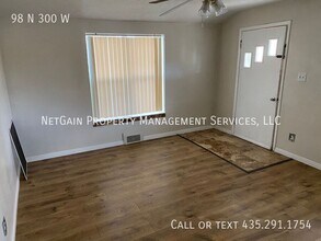 98 N 300 W in Cedar City, UT - Building Photo - Building Photo