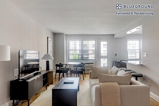 50 W 97th St, Unit FL9-ID1964 in New York, NY - Building Photo