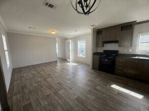 9711 Polak Dr in Tampa, FL - Building Photo - Building Photo