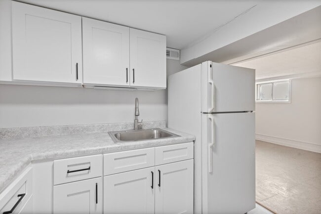 5701 N Keystone Ave in Chicago, IL - Building Photo - Building Photo